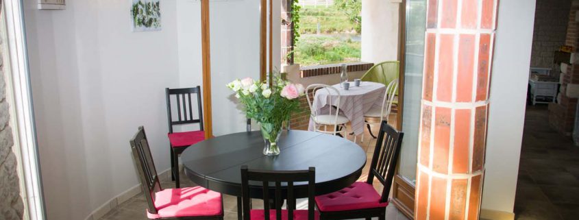 gite troglodyte ferme ravin pays dauge normandie-09