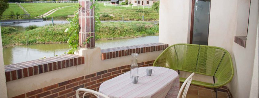 gite troglodyte ferme ravin pays dauge normandie-10